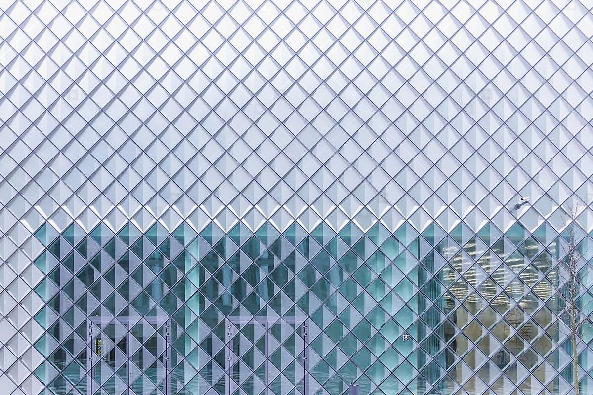 Curved Glass Facade — FUTURIUM Berlin